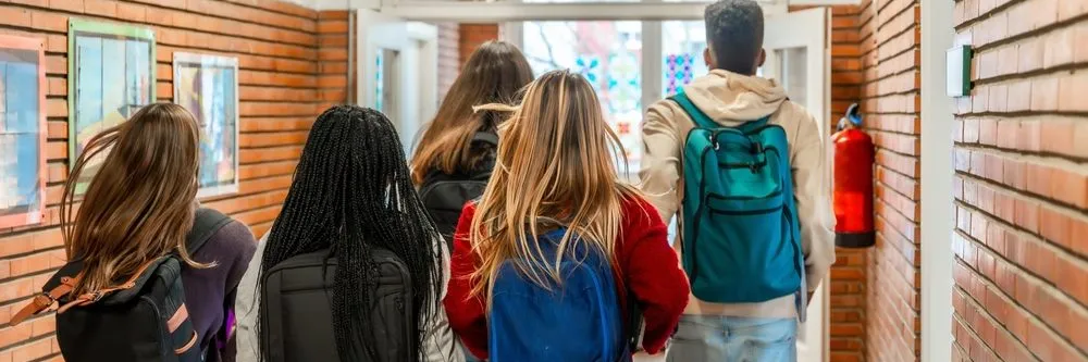 Energy drink e adolescenti: lo studio dei pediatri italiani su rischi e consumo precoce - AboutPharma