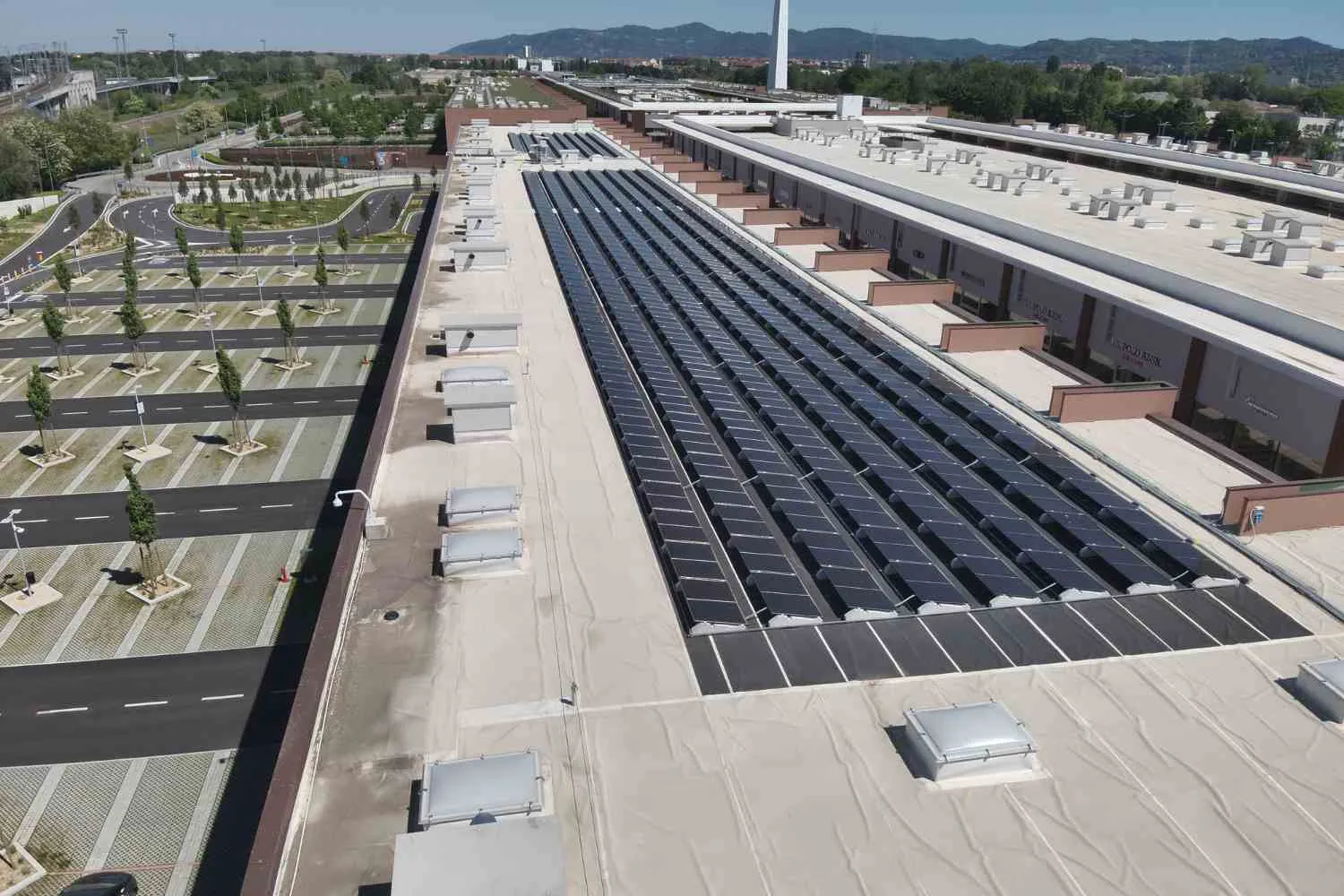 Torino Outlet Village, l'energia solare arriva nel cuore dello shopping con Helexia
